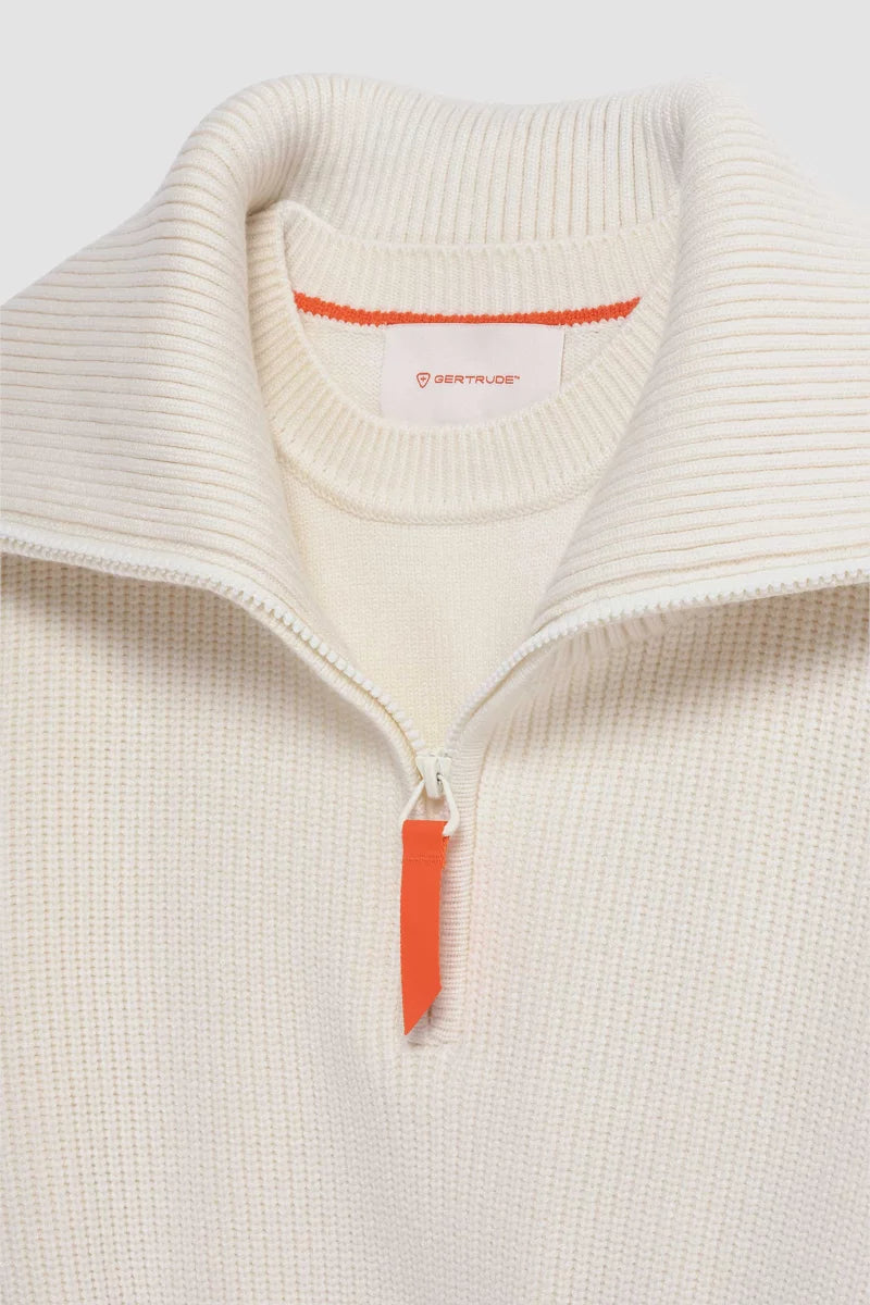 Pull Divina coupe cropped